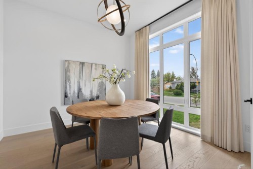 2506 20 Street Sw, Calgary, AB - Indoor Photo Showing Dining Room