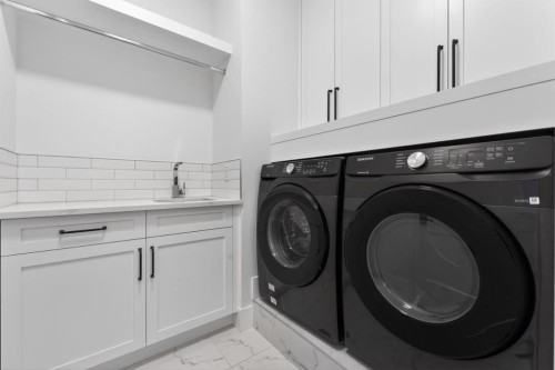 2506 20 Street Sw, Calgary, AB - Indoor Photo Showing Laundry Room