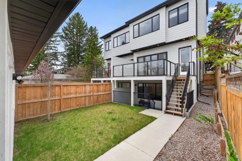 2506 20 Street Sw, Calgary, AB - Outdoor