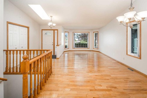 149 Sceptre Court Nw, Calgary, AB - Indoor Photo Showing Other Room