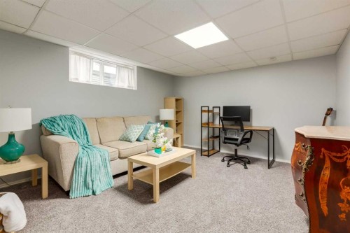 126 Harvest Gold Place Ne, Calgary, AB - Indoor
