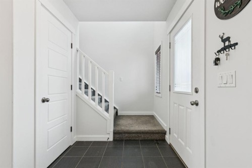 231 Kingsbridge Road Se, Airdrie, AB - Indoor Photo Showing Other Room