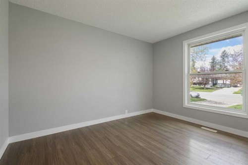 5876 Dalcastle Drive Nw, Calgary, AB 