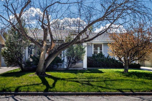 5876 Dalcastle Drive Nw, Calgary, AB 
