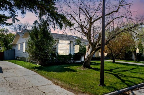 5876 Dalcastle Drive Nw, Calgary, AB 