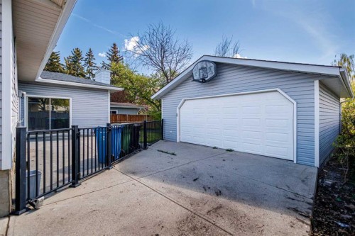5876 Dalcastle Drive Nw, Calgary, AB 