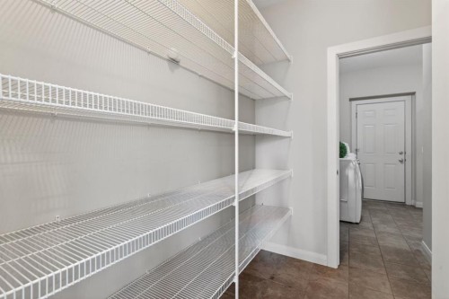 94 Evansdale Common Nw, Calgary, AB - Indoor With Storage
