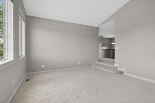 94 Evansdale Common Nw, Calgary, AB - Indoor Photo Showing Other Room
