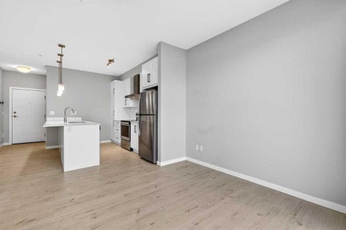 403-122 Mahogany Centre Se, Calgary, AB - Indoor Photo Showing Kitchen