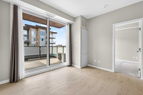 403-122 Mahogany Centre Se, Calgary, AB - Indoor Photo Showing Other Room