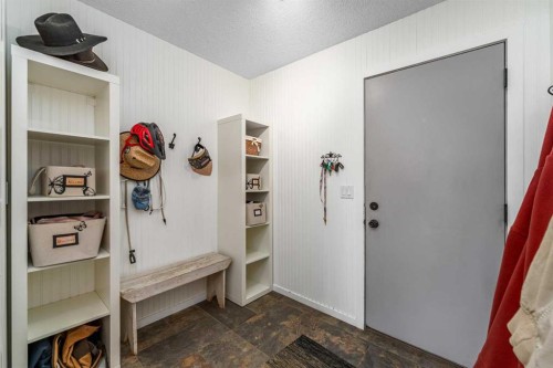 51 Midvalley Crescent Se, Calgary, AB - Indoor Photo Showing Other Room