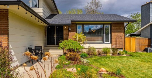 51 Midvalley Crescent Se, Calgary, AB - Outdoor With Exterior