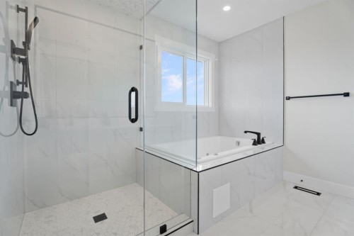 26 Cimarron Estates Gate, Okotoks, AB - Indoor Photo Showing Bathroom