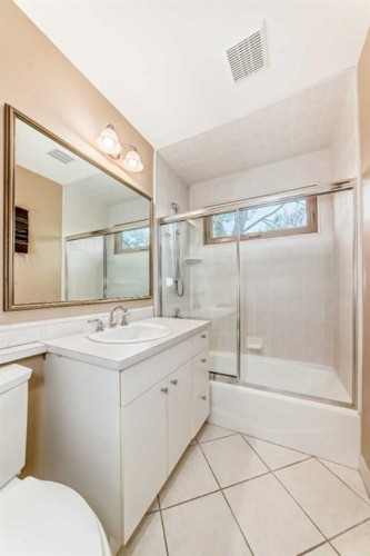 2518 21 Street Sw, Calgary, AB 