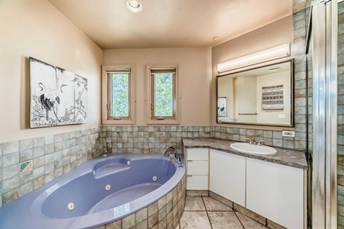 2518 21 Street Sw, Calgary, AB 