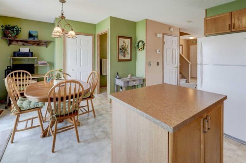 47 Martinvalley Way Ne, Calgary, AB - Indoor Photo Showing Dining Room