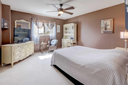 47 Martinvalley Way Ne, Calgary, AB - Indoor Photo Showing Bedroom