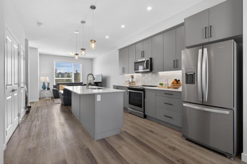 86 Evanscrest Manor Nw, Calgary, AB - Indoor Photo Showing Kitchen With Stainless Steel Kitchen With Upgraded Kitchen