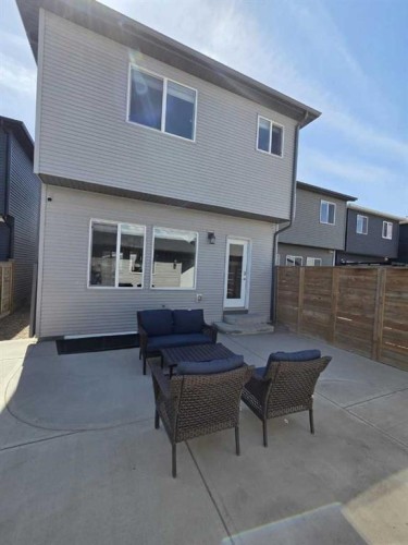140 Howse Avenue Ne, Calgary, AB - Outdoor With Exterior