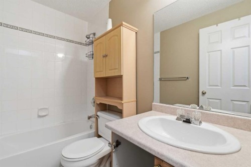 59 Taravista Street Ne, Calgary, AB - Indoor Photo Showing Bathroom