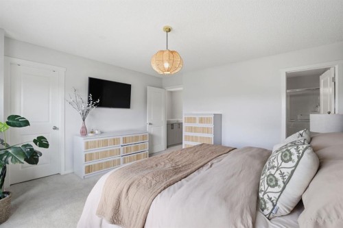 648 Walden Drive Se, Calgary, AB - Indoor Photo Showing Bedroom