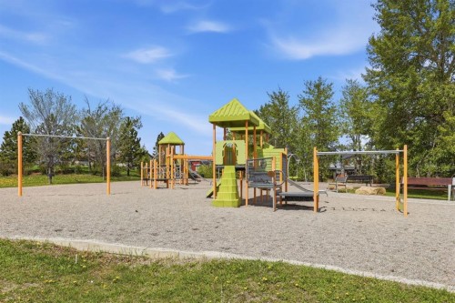 648 Walden Drive Se, Calgary, AB - Outdoor