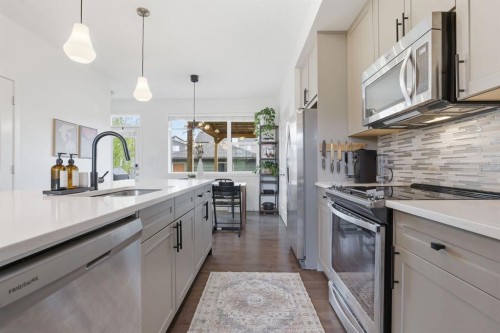 648 Walden Drive Se, Calgary, AB - Indoor Photo Showing Kitchen With Upgraded Kitchen