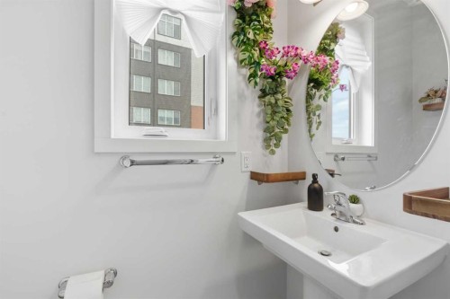 11257 Cityscape Drive Ne, Calgary, AB - Indoor Photo Showing Bathroom
