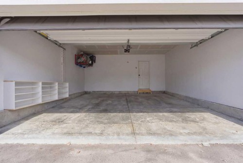 11257 Cityscape Drive Ne, Calgary, AB - Indoor Photo Showing Garage