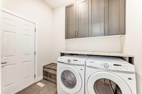 7 Wolf Crescent, Okotoks, AB - Indoor Photo Showing Laundry Room