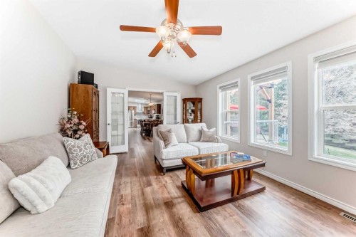 1 Ridge Drive, Rural Ponoka County, AB - Indoor Photo Showing Living Room
