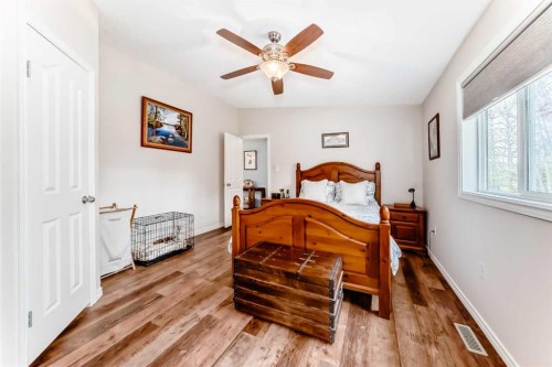 1 Ridge Drive, Rural Ponoka County, AB - Indoor Photo Showing Bedroom