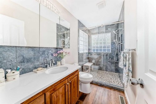1 Ridge Drive, Rural Ponoka County, AB - Indoor Photo Showing Bathroom