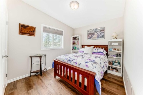 1 Ridge Drive, Rural Ponoka County, AB - Indoor Photo Showing Bedroom