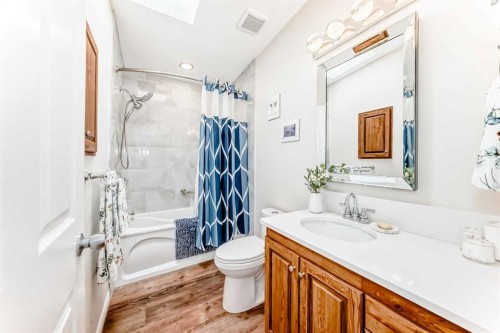 1 Ridge Drive, Rural Ponoka County, AB - Indoor Photo Showing Bathroom