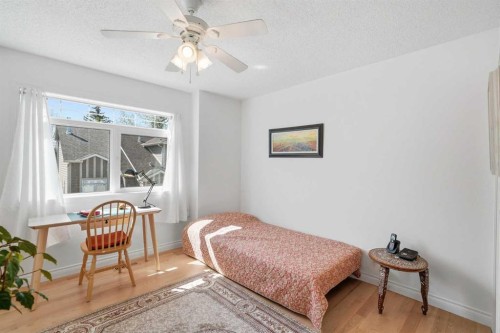 18 Varsity Estates Park Nw, Calgary, AB - Indoor Photo Showing Bedroom
