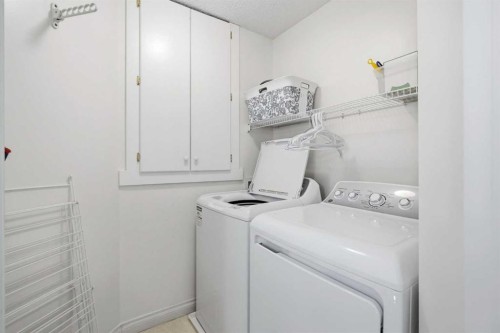 18 Varsity Estates Park Nw, Calgary, AB - Indoor Photo Showing Laundry Room