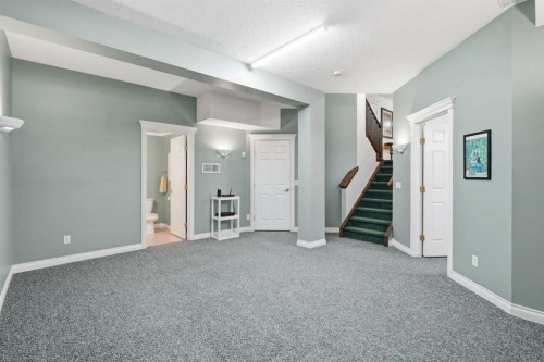 18 Varsity Estates Park Nw, Calgary, AB - Indoor Photo Showing Other Room
