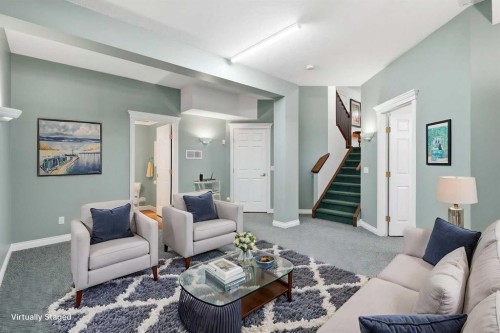 18 Varsity Estates Park Nw, Calgary, AB - Indoor Photo Showing Living Room
