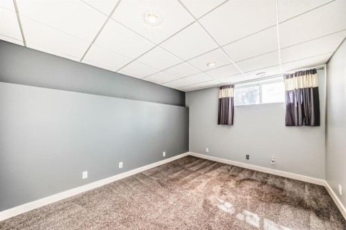 101 Copperstone Circle Se, Calgary, AB - Indoor Photo Showing Other Room