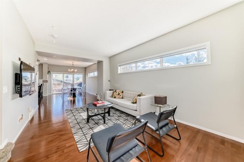 101 Copperstone Circle Se, Calgary, AB - Indoor Photo Showing Living Room