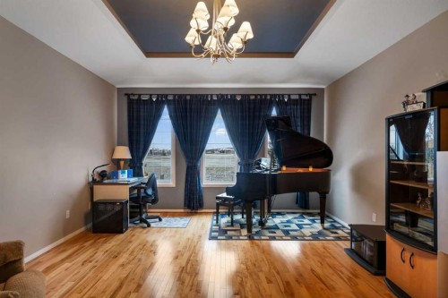 15 Saddletree Drive Ne, Calgary, AB - Indoor
