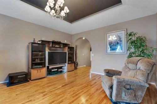 15 Saddletree Drive Ne, Calgary, AB - Indoor Photo Showing Other Room