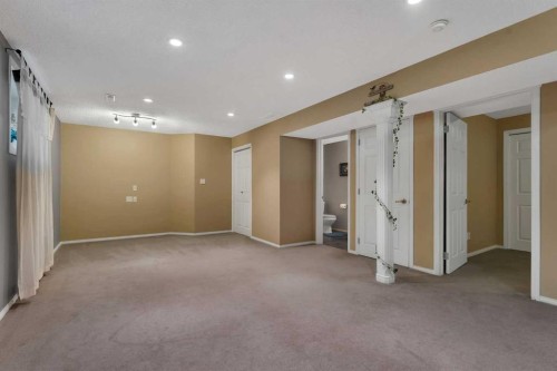 15 Saddletree Drive Ne, Calgary, AB - Indoor