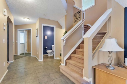 15 Saddletree Drive Ne, Calgary, AB - Indoor Photo Showing Other Room