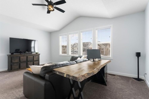 99 Ridge View Close, Cochrane, AB - Indoor Photo Showing Other Room