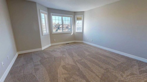 32 Carriere Crescent, Beaumont, AB - Indoor Photo Showing Other Room