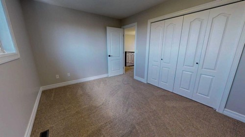 32 Carriere Crescent, Beaumont, AB - Indoor Photo Showing Other Room