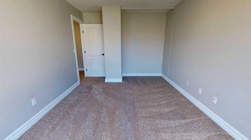 32 Carriere Crescent, Beaumont, AB - Indoor Photo Showing Other Room