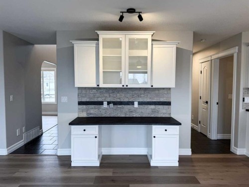 32 Carriere Crescent, Beaumont, AB - Indoor